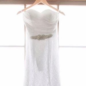 Mermaid style sweet heart neck line boutique wedding dress
